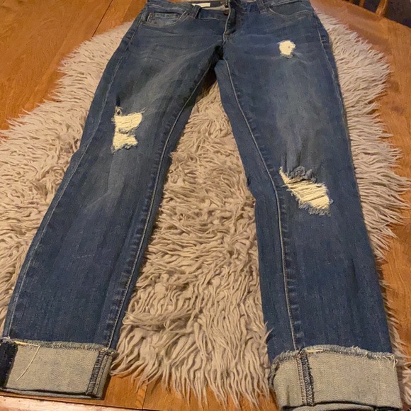 Kut from the Kloth Jeans Amy Ankle Straight Leg denim with distressed accent. 0 - Picture 10 of 10
